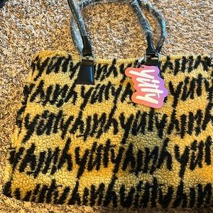 Yitty plush tote